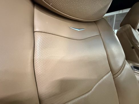 Used 2019 Cadillac Escalade Platinum image 15