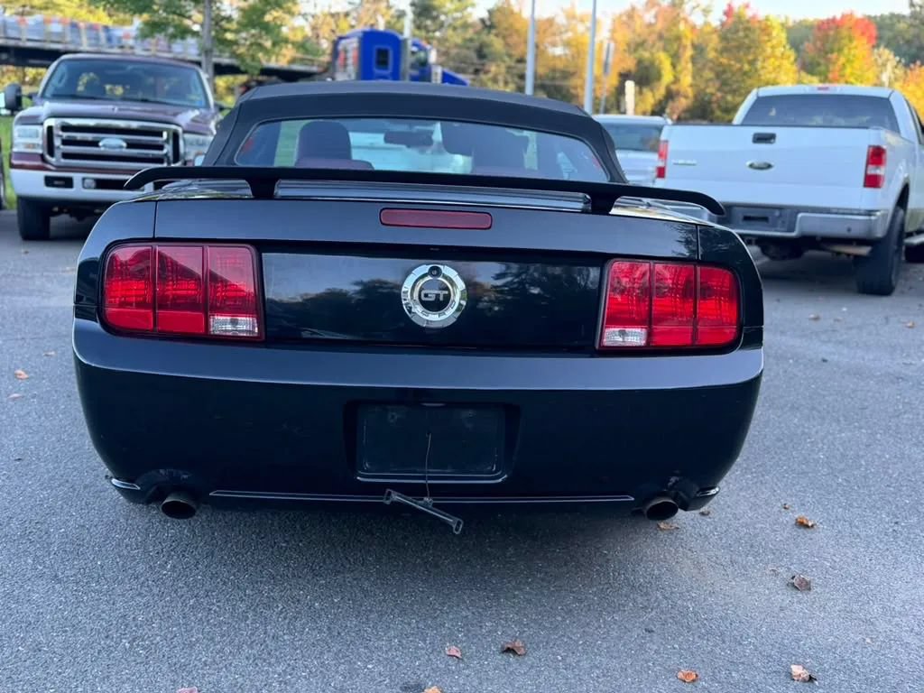 Used 2006 Ford Mustang GT Premium RWD image 4