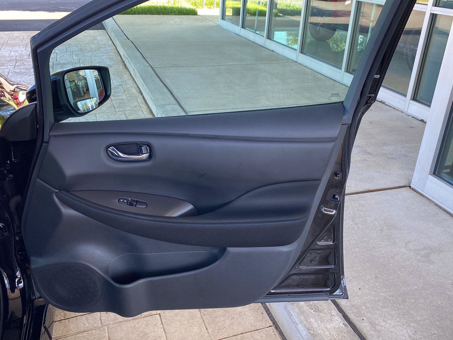 Certified 2023 Nissan Leaf S FWD image 19