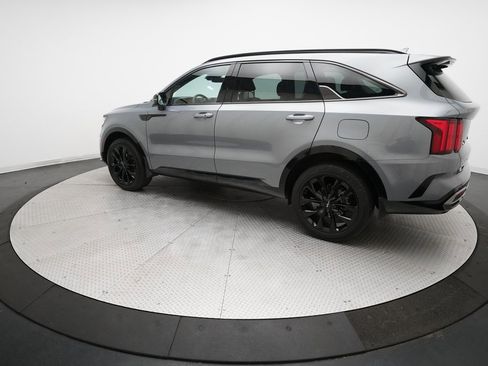 Certified 2023 Kia Sorento SX image 12
