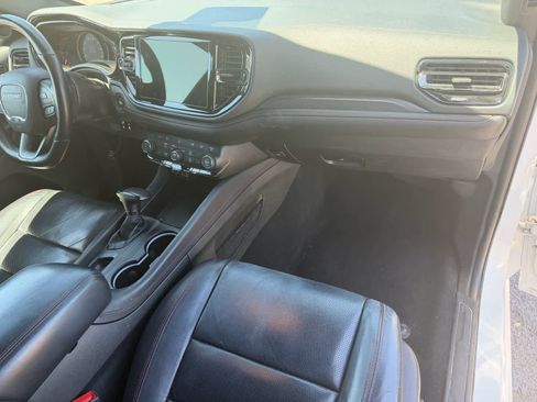 Used 2024 Dodge Durango GT RWD image 7