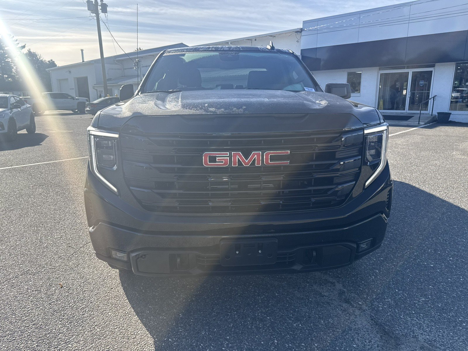 Used 2023 GMC Sierra 1500 Elevation AWD/4WD image 7