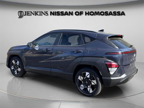 Used 2024 Hyundai Kona SEL image 9
