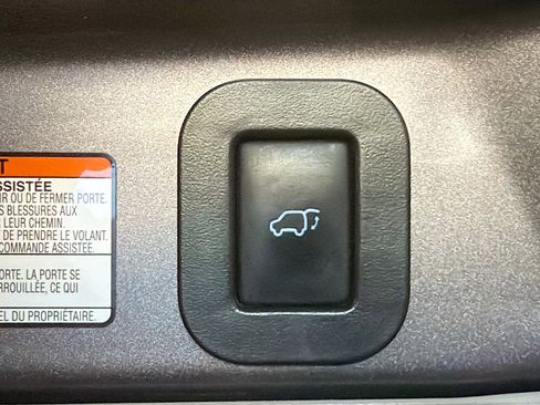 Used 2019 Toyota Sienna XLE Premium w/ Carpet Mat Package AWD/4WD image 33