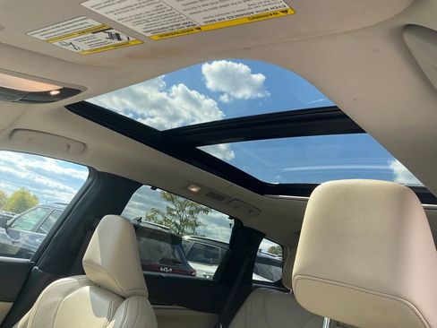 Used 2023 INFINITI QX60 Sensory w/ Cargo Package image 15