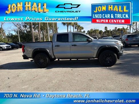 Used 2024 Chevrolet Colorado Trail Boss w/ Technology Package image 16