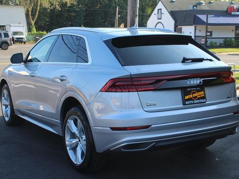 Used 2022 Audi Q8 Premium Plus image 2
