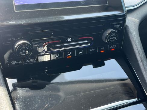 Used 2023 Jeep Grand Cherokee Laredo w/ Trailer Tow Prep Group (B) image 25