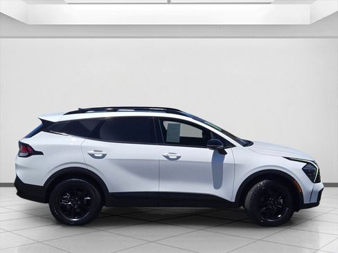 Used 2025 Kia Sportage X-Pro AWD/4WD image 4