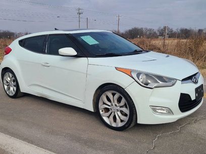 Used 2013 Hyundai Veloster Base 3dr Coupe 6M w/ Style Pkg