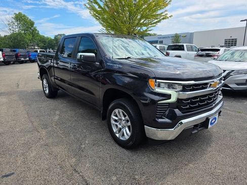 Used 2023 Chevrolet Silverado 1500 LT AWD/4WD image 6