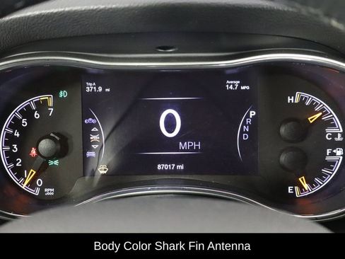 Used 2018 Jeep Grand Cherokee Altitude image 11