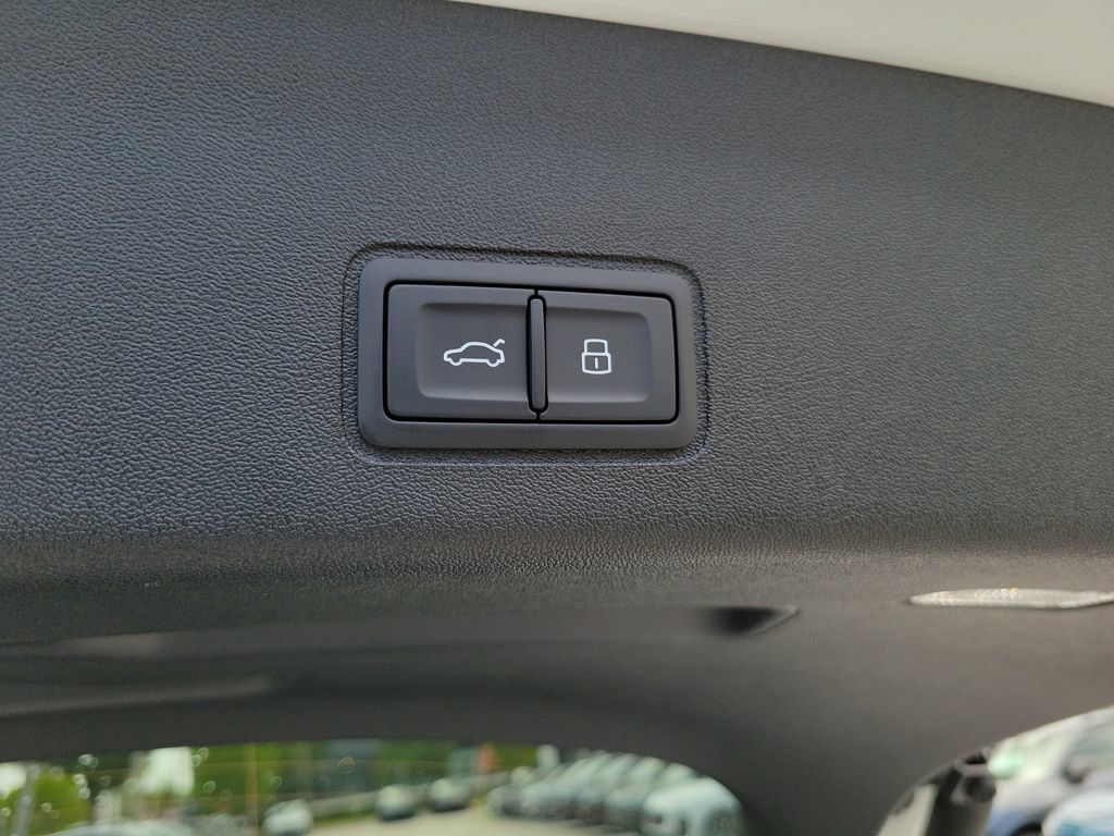 New 2026 Audi Q3 quattro 2.0T AWD/4WD image 32