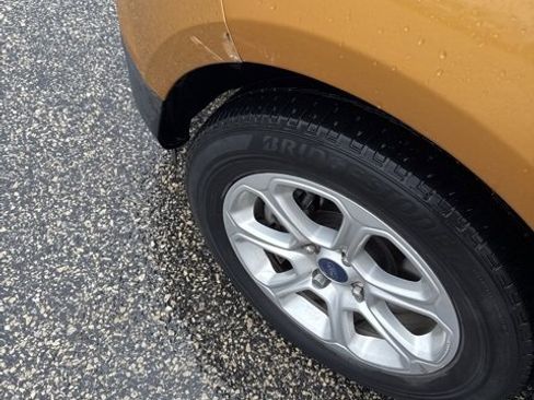 Used 2022 Ford EcoSport SE w/ SE Convenience Package image 8