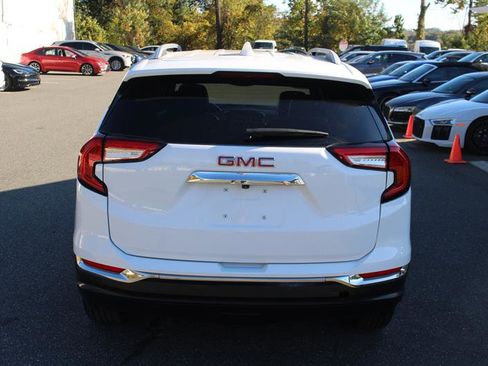 Used 2024 GMC Terrain SLT image 6
