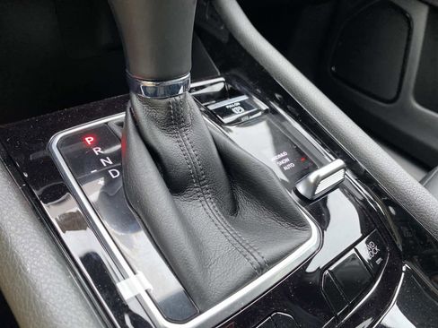 New 2026 Jeep Compass Limited image 15