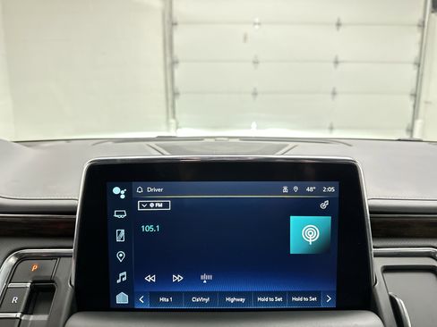 Used 2024 Chevrolet Suburban Premier image 38