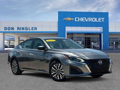 Used 2025 Nissan Altima 2.5 SV