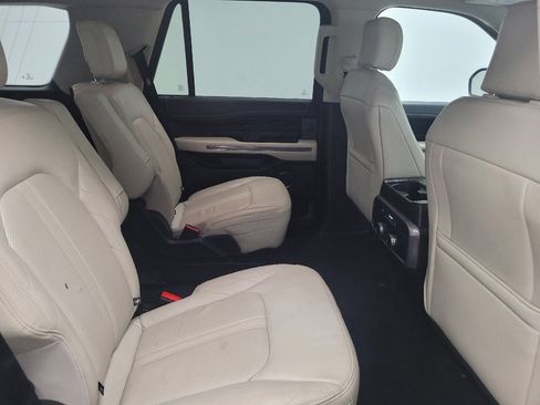 Used 2019 Ford Expedition Platinum AWD/4WD image 19
