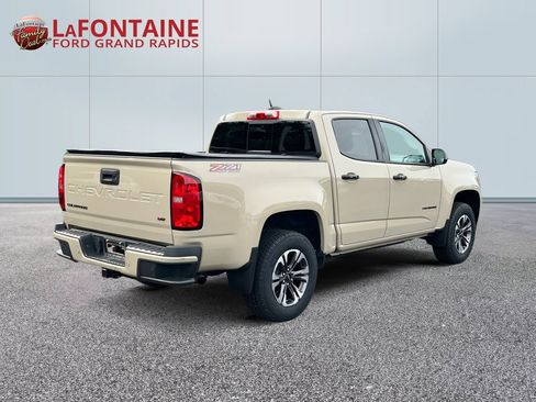 Used 2021 Chevrolet Colorado Z71 AWD/4WD image 7