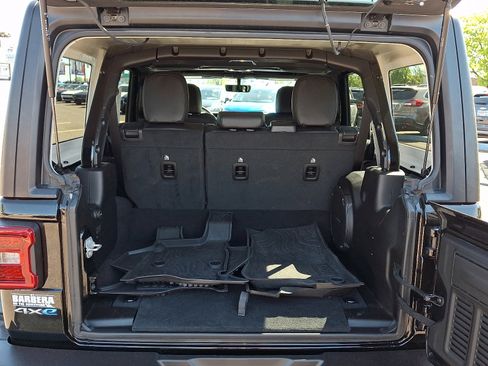 Used 2023 Jeep Wrangler Sahara w/ Cold Weather Group image 26