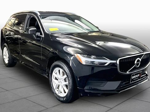 Used 2019 Volvo XC60 T5 Momentum w/ Premium Package AWD/4WD image 3