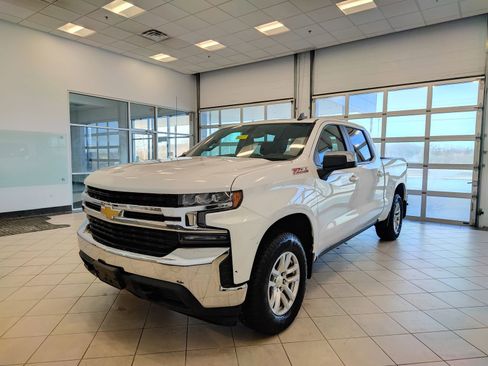 Used 2019 Chevrolet Silverado 1500 LT w/ All-Star Edition image 4