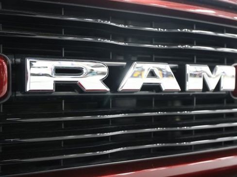 Used 2020 RAM 1500 Big Horn AWD/4WD image 4