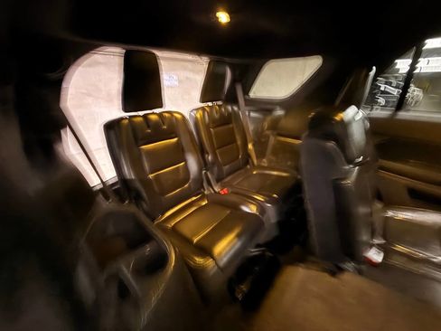 Used 2013 Ford Explorer Limited image 31