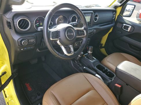 Used 2022 Jeep Wrangler Unlimited Sahara image 6