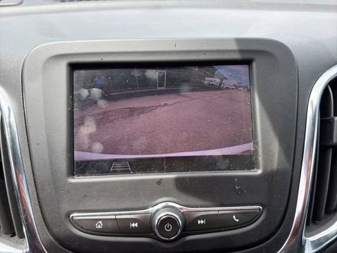 Used 2024 Chevrolet Equinox LT FWD image 14