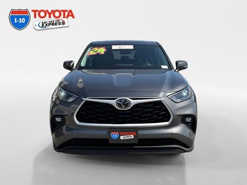 Certified 2024 Toyota Highlander LE image 8