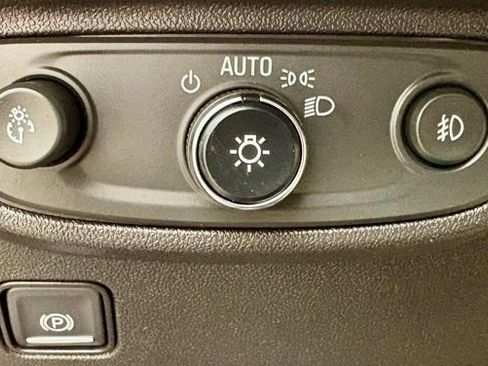 Used 2020 GMC Terrain SLT w/ Preferred Package image 23