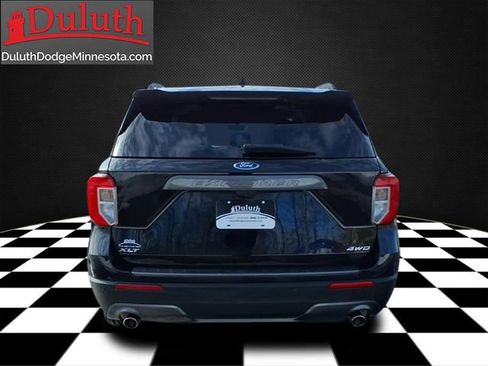 Used 2021 Ford Explorer XLT w/ Equipment Group 202A image 4
