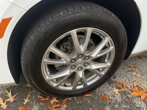 Used 2022 Buick Enclave Premium image 5