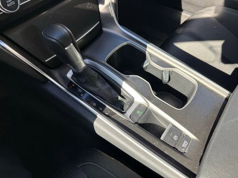 Used 2020 Honda Accord EX image 12