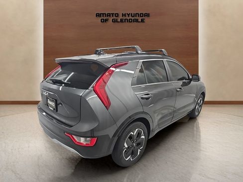 Used 2023 Kia Niro Wind w/ Wind Preserve Package FWD image 6