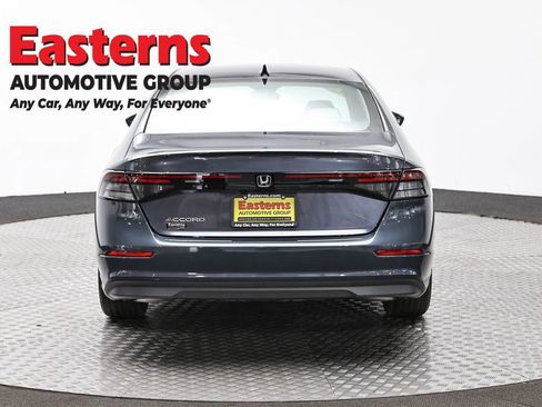 Used 2025 Honda Accord SE image 6