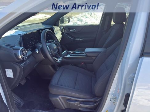 Certified 2025 Chevrolet Equinox LT image 8