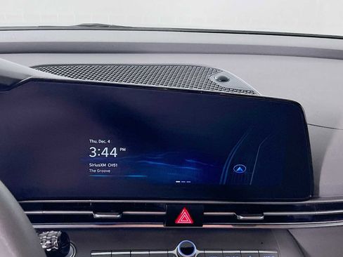 Certified 2024 Hyundai Elantra SEL image 15