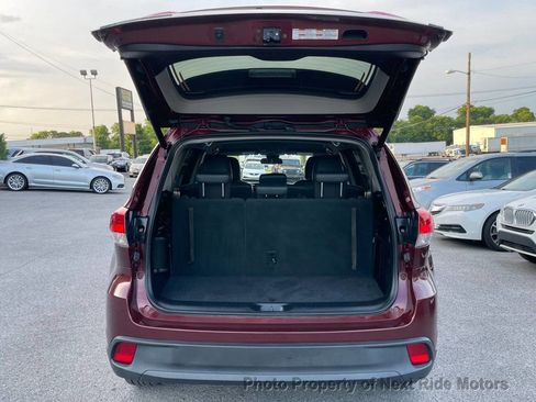 Used 2017 Toyota Highlander Plus image 28