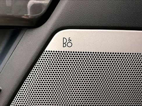 Used 2022 Ford F150 Lariat w/ Equipment Group 502A High image 35