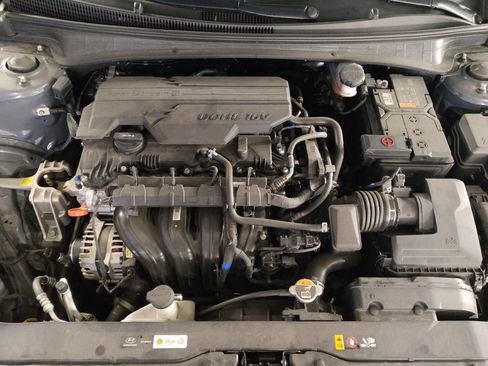 Used 2024 Hyundai Elantra SE FWD image 30