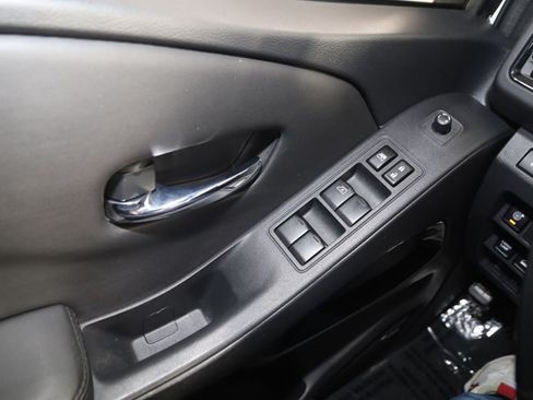 Used 2022 Nissan Frontier PRO-4X w/ Pro-4X Premium Package AWD/4WD image 32