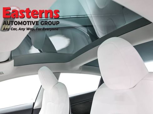 Used 2023 Tesla Model 3 Standard Range image 28