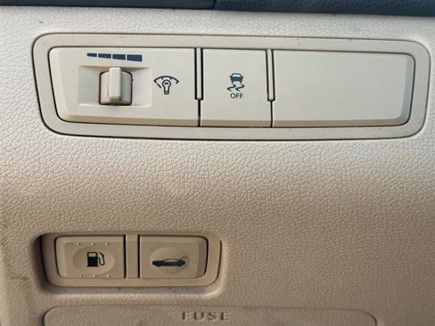 Used 2015 Hyundai Sonata Limited w/ Option Group 02 FWD image 24
