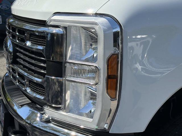 Certified 2025 Ford F250 XLT AWD/4WD image 11