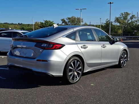 Certified 2023 Honda Civic EX-L image 6