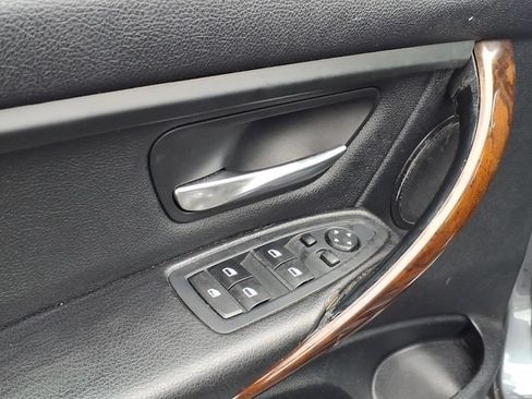 Used 2015 BMW 328i xDrive Sedan AWD/4WD image 13