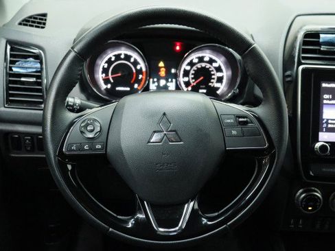 Used 2020 Mitsubishi Outlander Sport SE FWD image 25